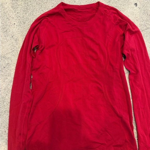 Lululemon LS swiftly raspberry/deep lux sz 8 - Picture 1 of 2
